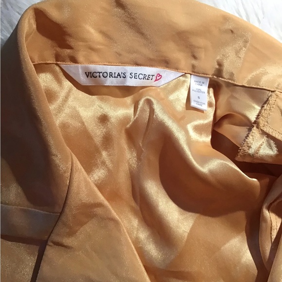 Victoria’s Secret yellow pajama pants set size small - Picture 7 of 7